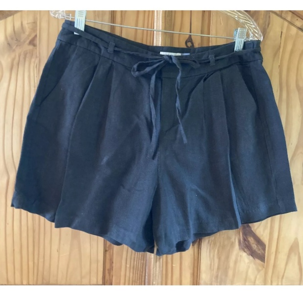 Women's Old Navy gray dressy linen blend shorts size 6